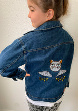 Load image into Gallery viewer, Embroidered UFO Kitty Denim Jacket