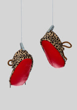 Load image into Gallery viewer, Fringed Cheetah Leather Moccasins