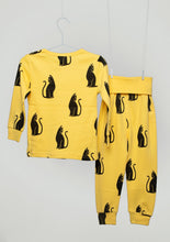 Load image into Gallery viewer, Cat Silhouette Pajama Set