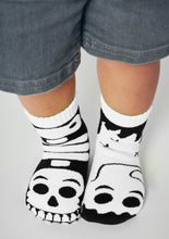 Load image into Gallery viewer, Ghost and Skeleton Mismatched Socks