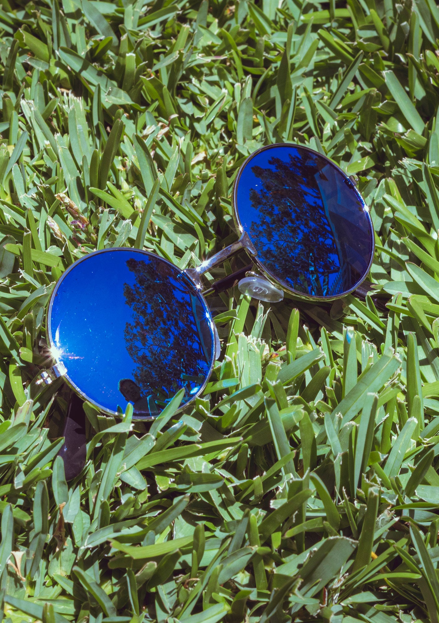 Round Blue Mirrored Sunglasses