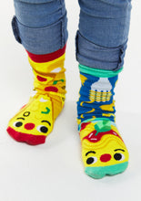 Load image into Gallery viewer, Pizza and Pasta Mismatched Socks